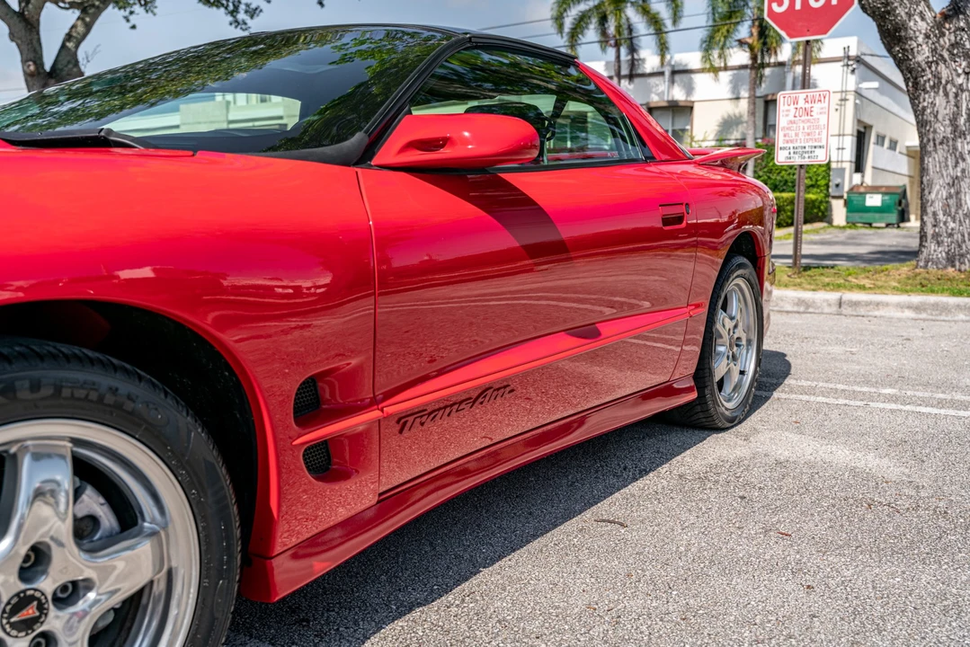 2002 Pontiac Firebird Trans Am 4th Gen - Image 13 of 31