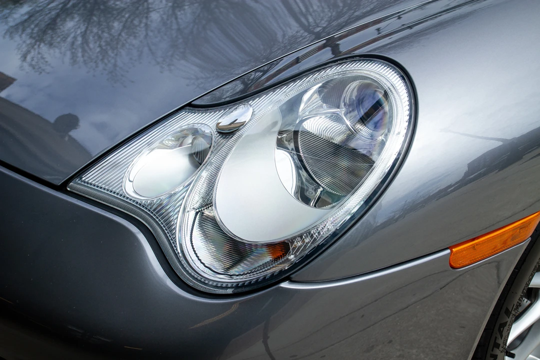 2002 Porsche 996 Carrera 4S - Image 23 of 31