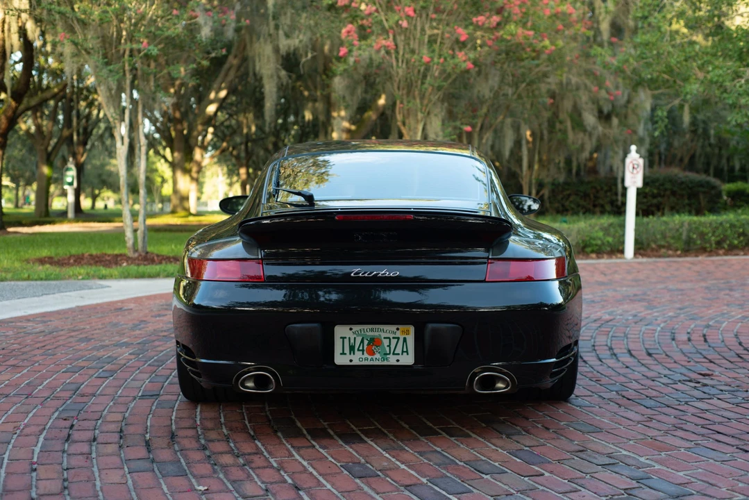 2002 Porsche 996 Turbo - Image 10 of 31