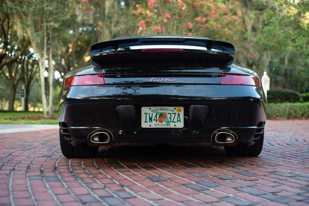2002 Porsche 996 Turbo - Image 13 of 31