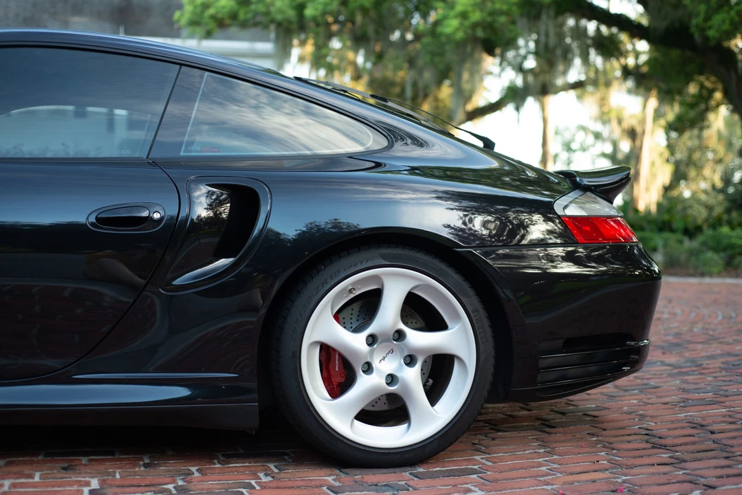 2002 Porsche 996 Turbo - Image 30 of 31