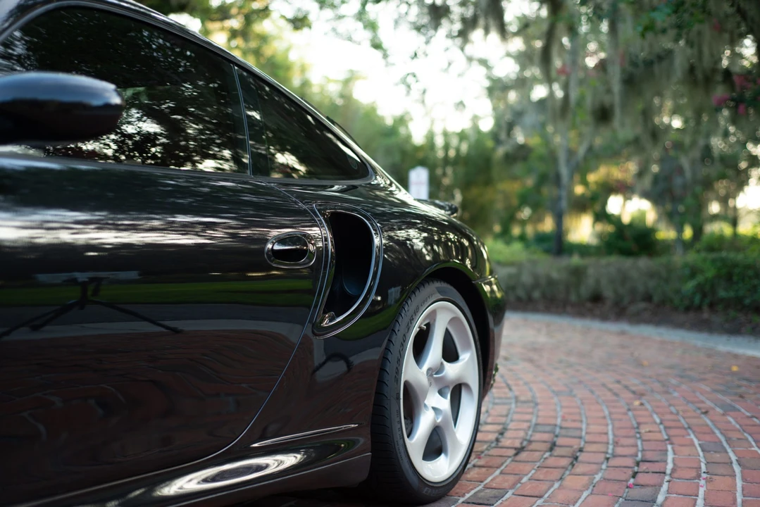 2002 Porsche 996 Turbo - Image 29 of 31