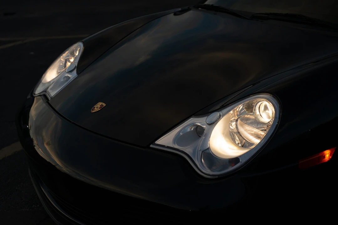 2002 Porsche 996 Turbo - Image 27 of 31