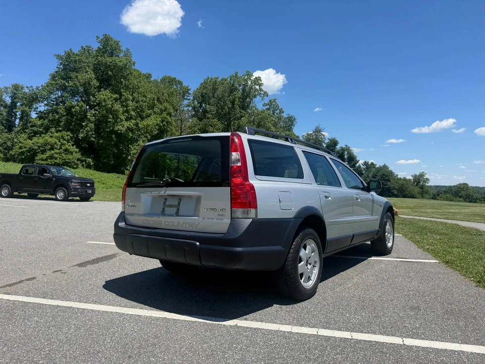 2002 Volvo V70 XC/XC70 2nd Gen - Image 25 of 31