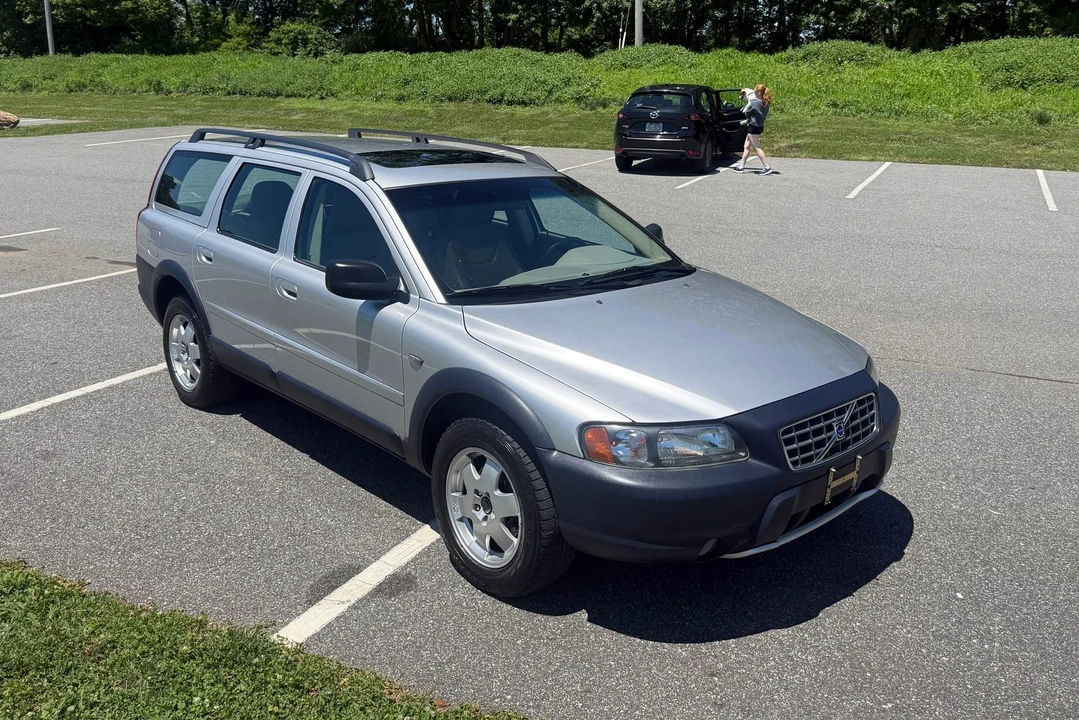 2002 Volvo V70 XC/XC70 2nd Gen - Image 14 of 31