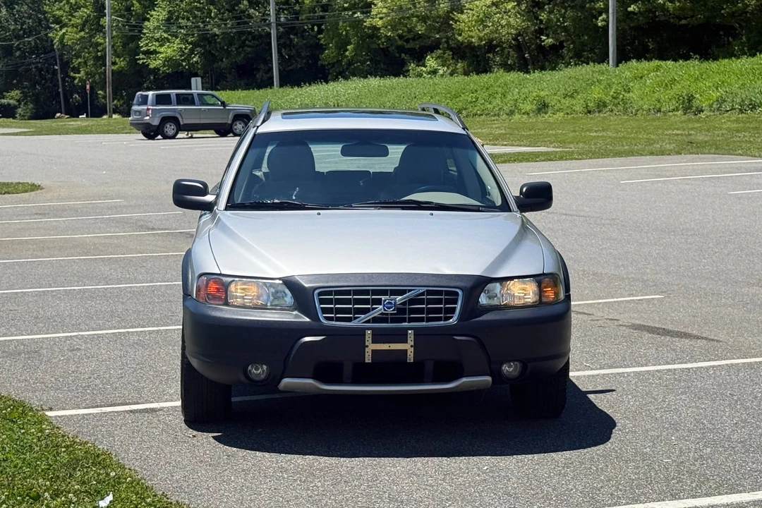 2002 Volvo V70 XC/XC70 2nd Gen - Image 9 of 31