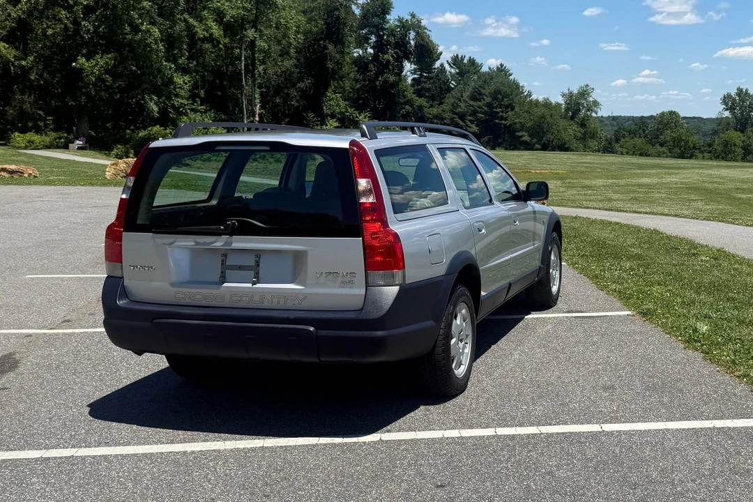 2002 Volvo V70 XC/XC70 2nd Gen - Image 23 of 31