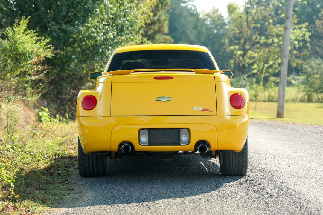 2003 Chevrolet SSR - Image 13 of 31