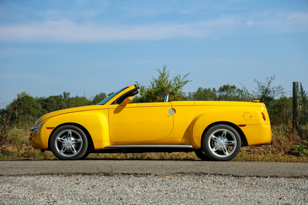 2003 Chevrolet SSR - Image 6 of 31