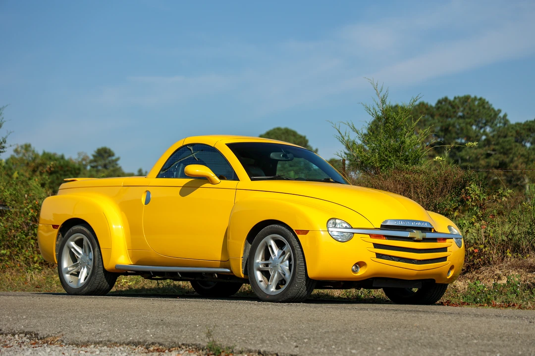2003 Chevrolet SSR - Image 10 of 31