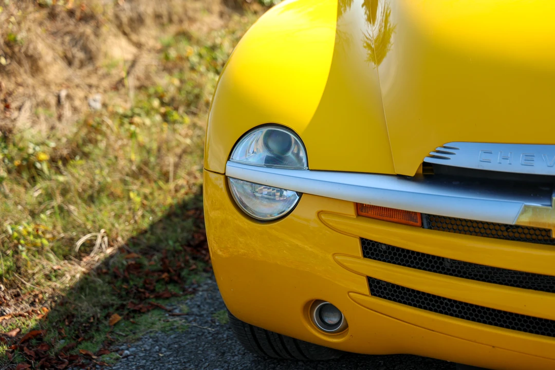 2003 Chevrolet SSR - Image 20 of 31