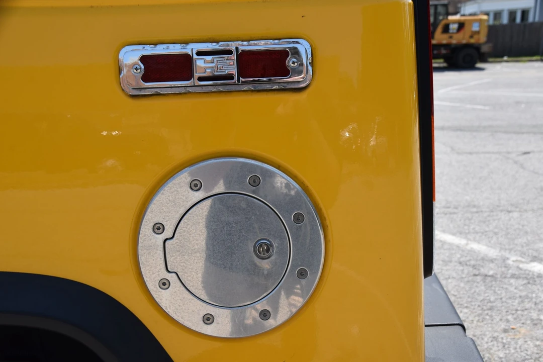 2003 Hummer Hummer H2 - Image 25 of 31