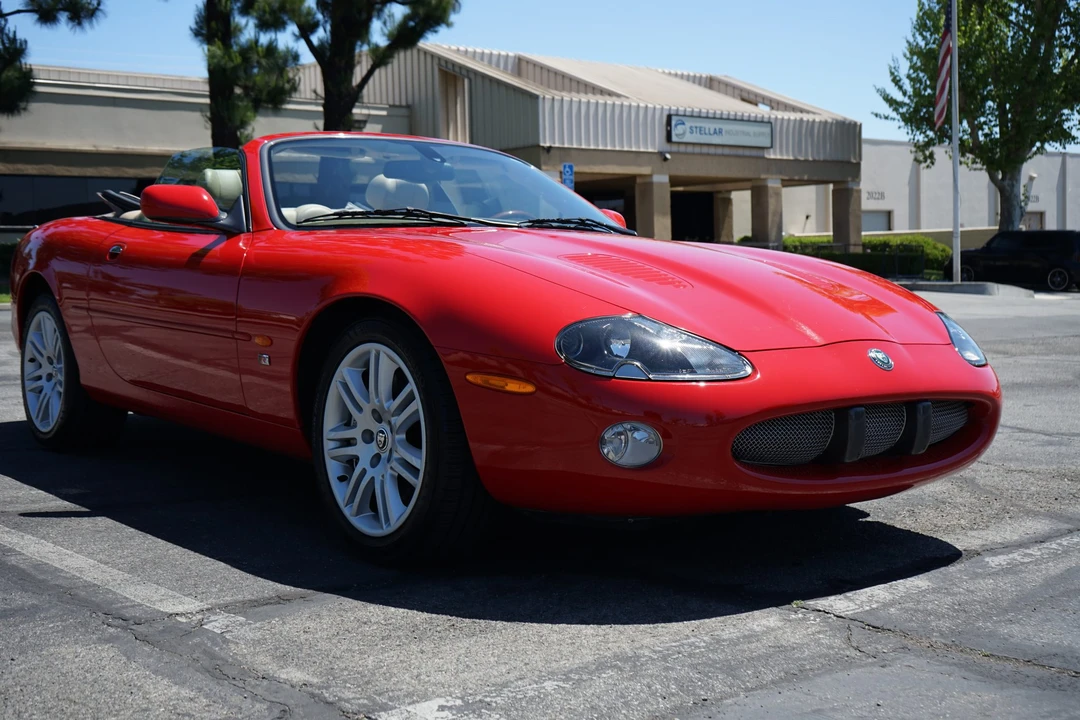 2003 Jaguar X100 XKR - Image 2 of 31
