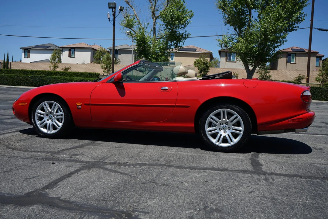 2003 Jaguar X100 XKR - Image 8 of 31