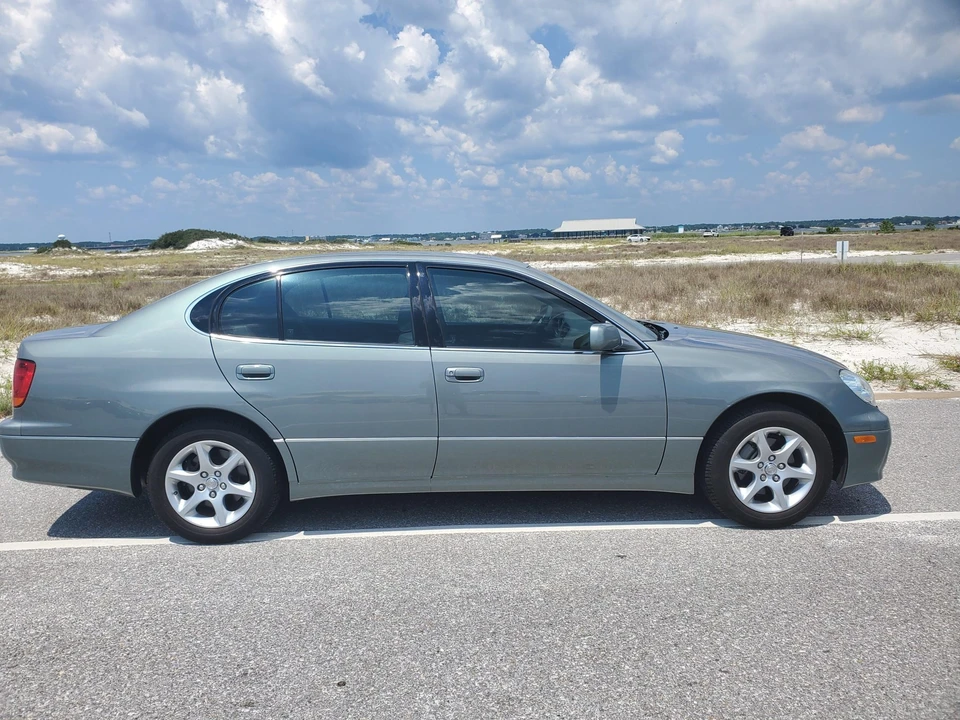 2003 Lexus GS 2nd Gen - Image 10 of 31