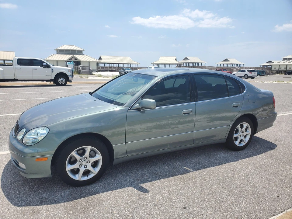 2003 Lexus GS 2nd Gen - Image 2 of 31