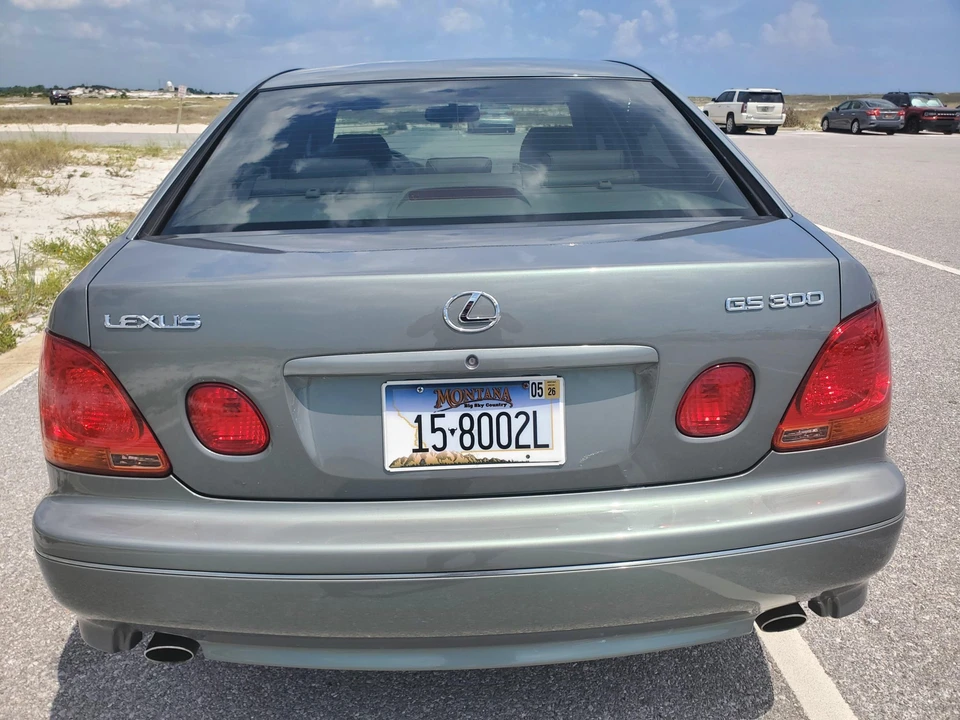 2003 Lexus GS 2nd Gen - Image 21 of 31