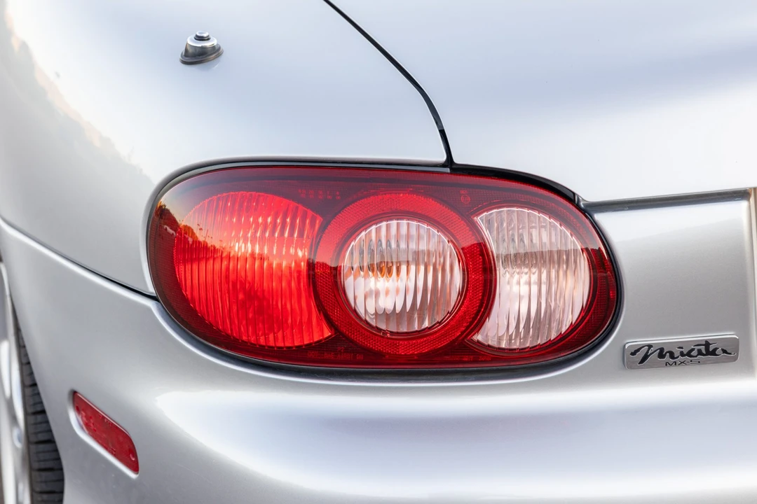 2003 Mazda NB MX-5 Miata - Image 28 of 31