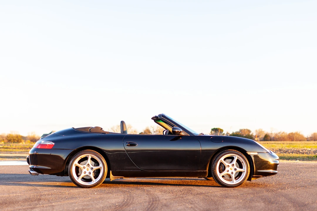 2003 Porsche 996 Carrera - Image 10 of 31