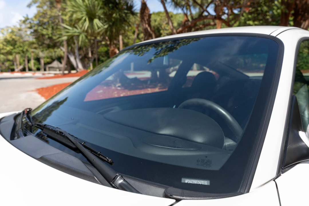 2003 Porsche 996 Carrera - Image 25 of 31