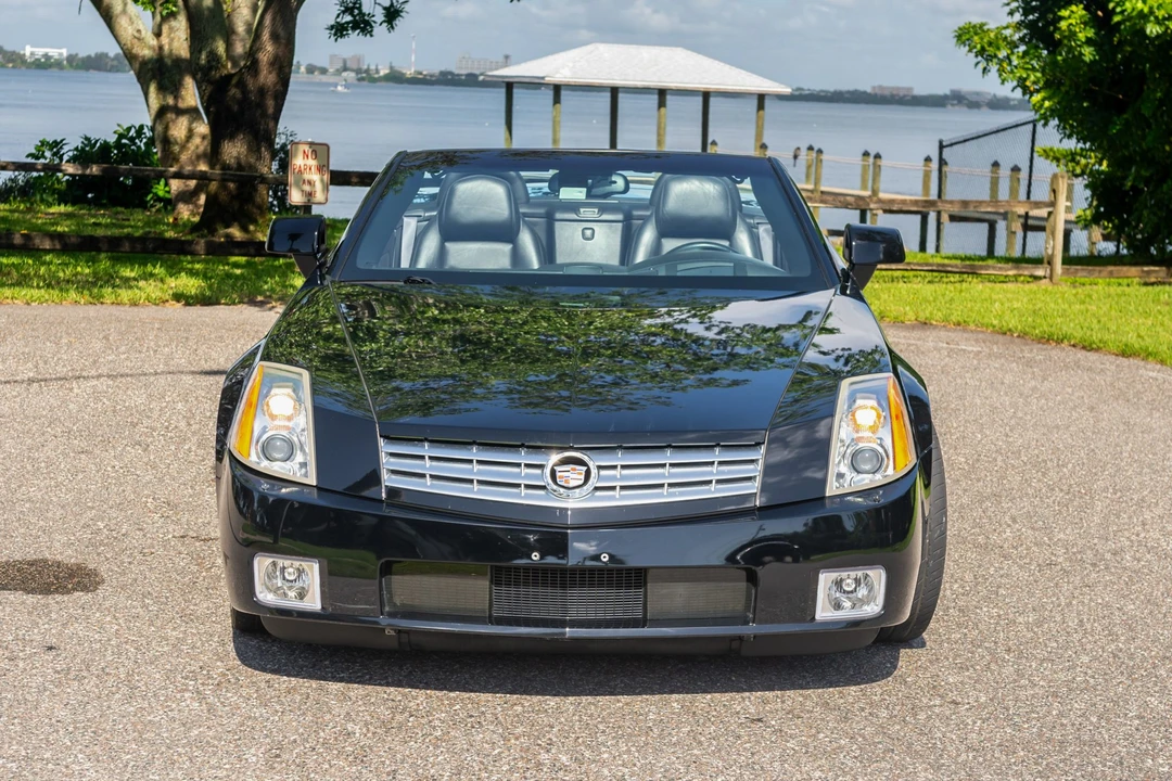 2004 Cadillac XLR - Image 2 of 31