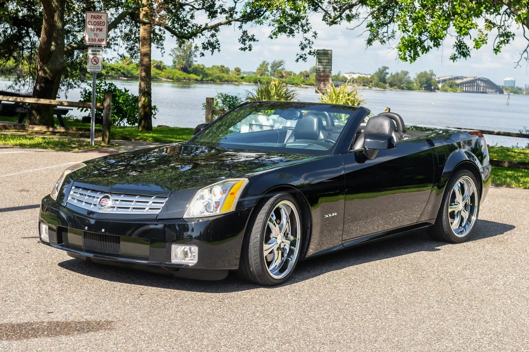 2004 Cadillac XLR - Image 3 of 31