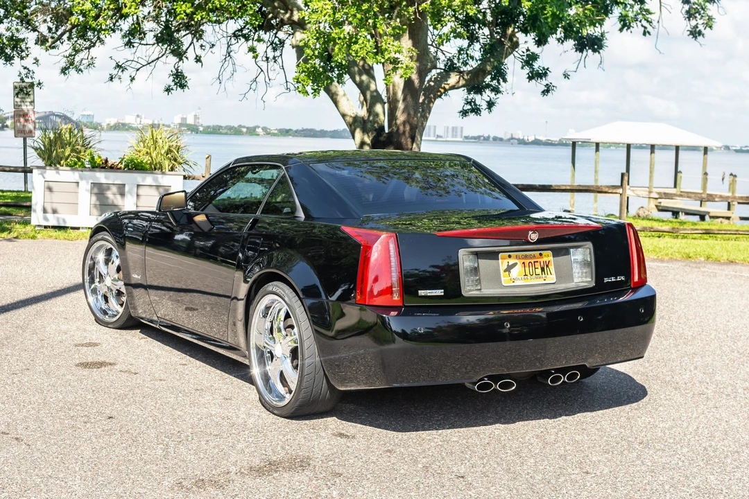 2004 Cadillac XLR - Image 14 of 31