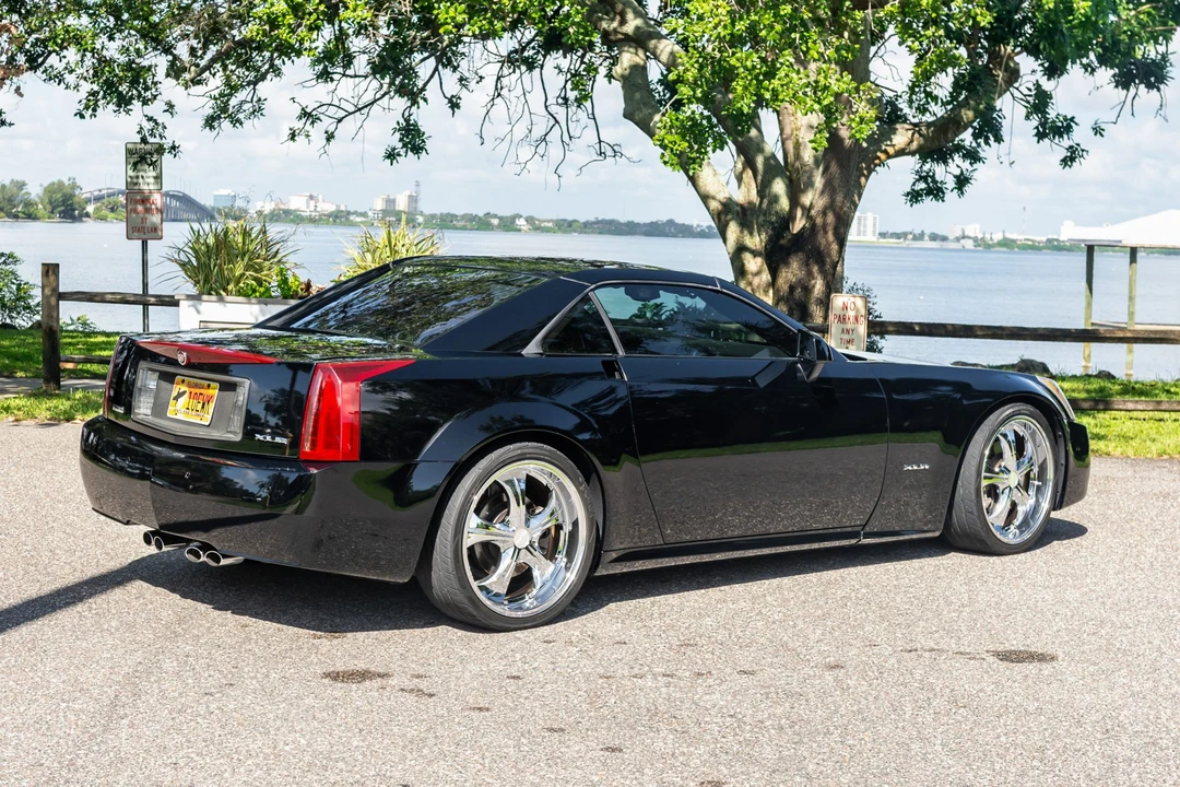 2004 Cadillac XLR - Image 16 of 31