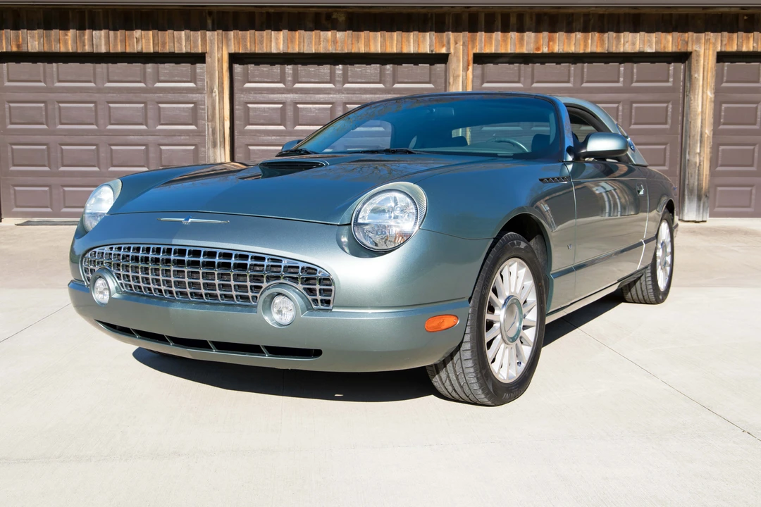 2004 Ford Thunderbird 11th Gen - Image 18 of 31