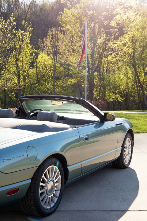 2004 Ford Thunderbird 11th Gen - Image 29 of 31