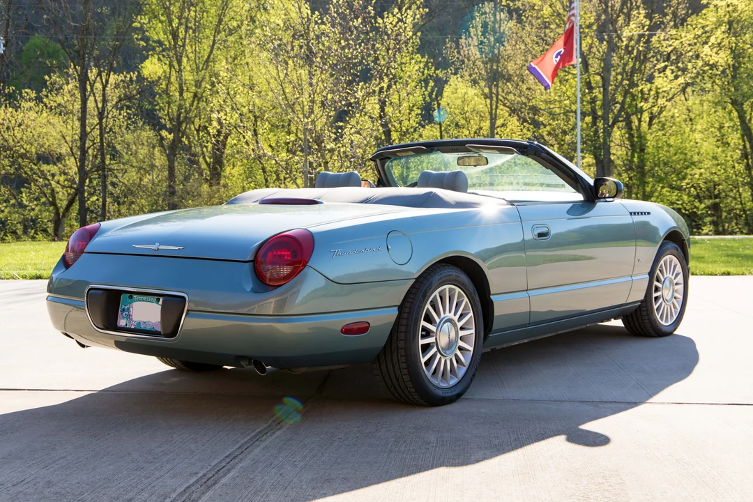 2004 Ford Thunderbird 11th Gen - Image 4 of 31