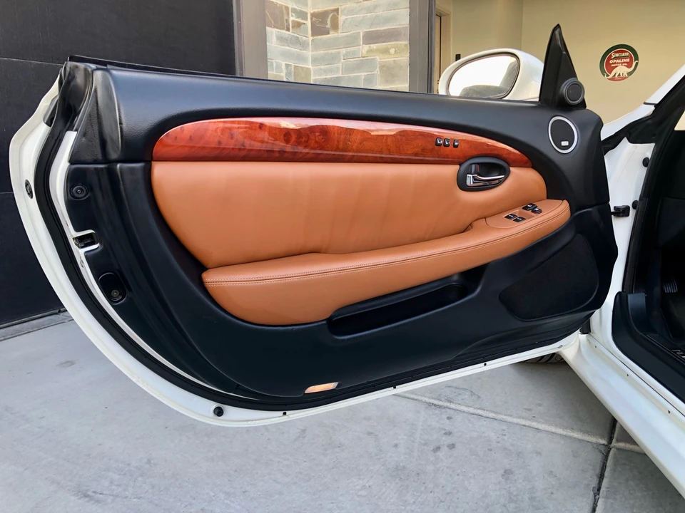 2004 Lexus SC430 - Image 27 of 31