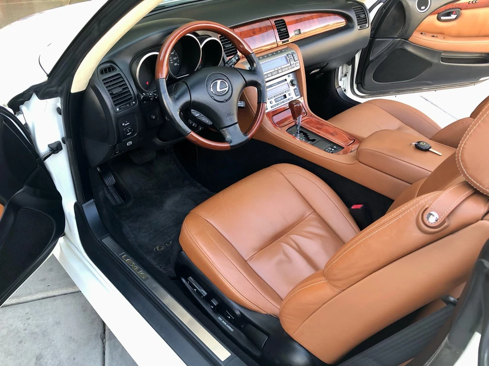 2004 Lexus SC430 - Image 24 of 31