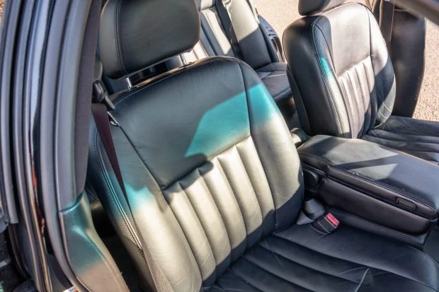 2004 Lincoln Town Car - Image 4 of 7