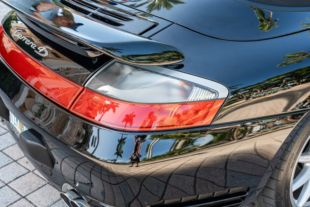 2004 Porsche 996 Carrera 4S - Image 22 of 31