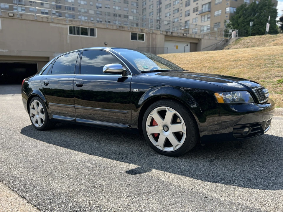 2005 Audi B6 S4 - Image 13 of 31