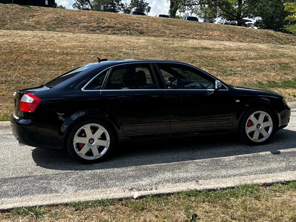 2005 Audi B6 S4 - Image 17 of 31