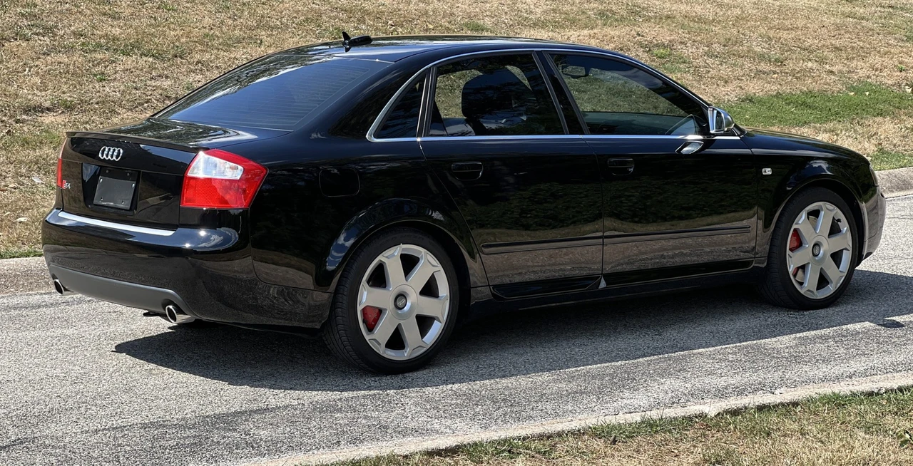 2005 Audi B6 S4 - Image 19 of 31