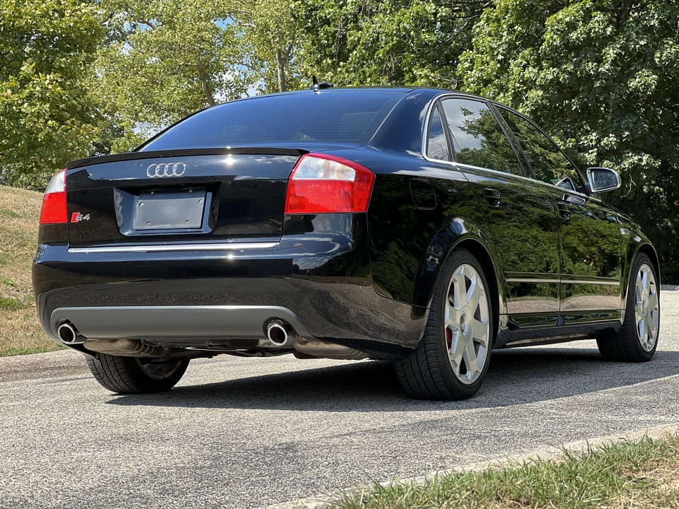 2005 Audi B6 S4 - Image 23 of 31