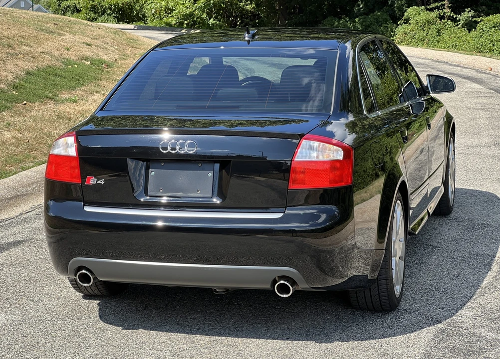 2005 Audi B6 S4 - Image 24 of 31