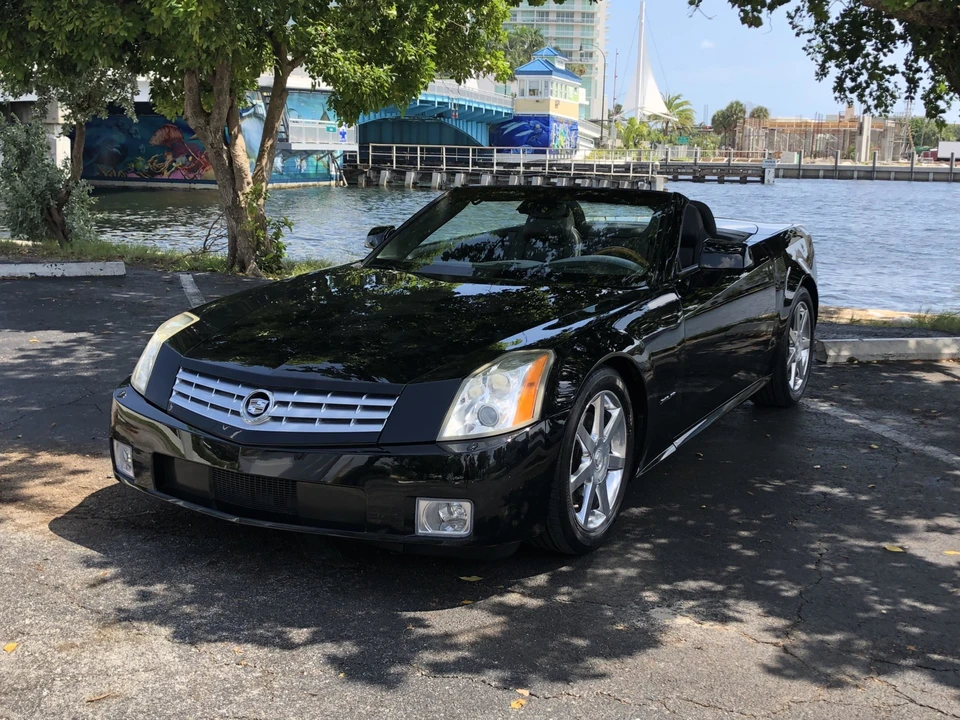 2005 Cadillac XLR - Image 31 of 31