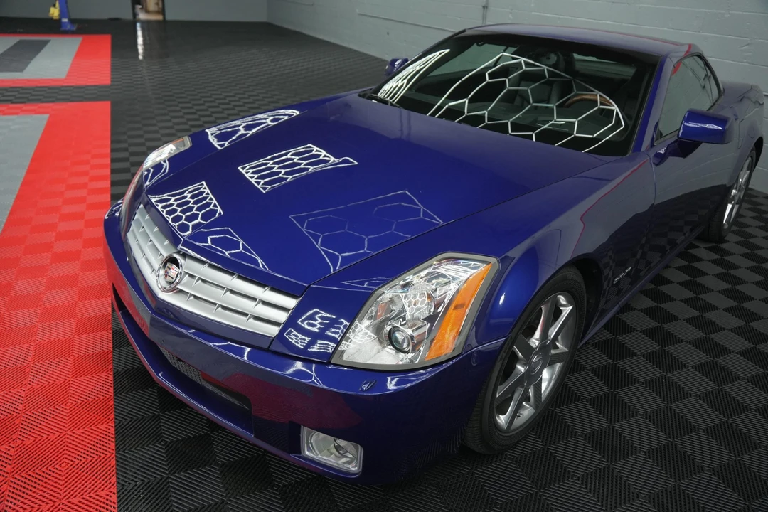 2005 Cadillac XLR - Image 2 of 31