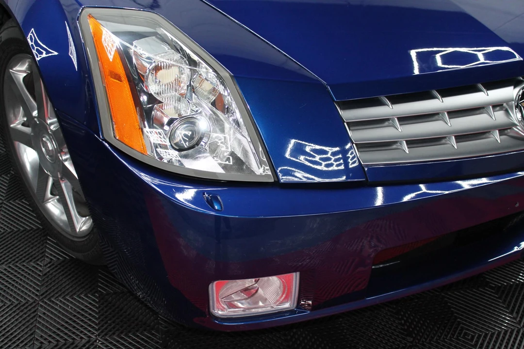 2005 Cadillac XLR - Image 17 of 31