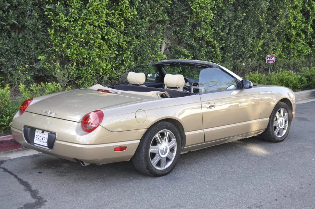 2005 Ford Thunderbird 11th Gen - Image 3 of 7