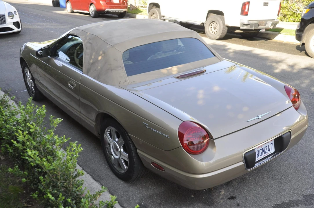 2005 Ford Thunderbird 11th Gen - Image 2 of 7