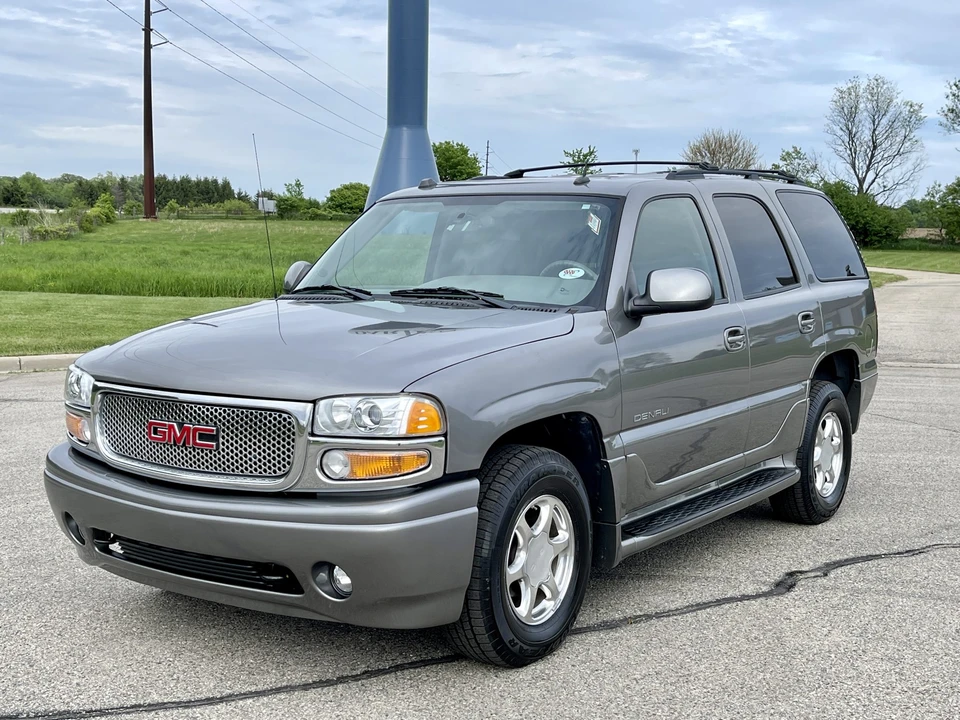 2005 GMC Yukon 2nd Gen - Image 6 of 31