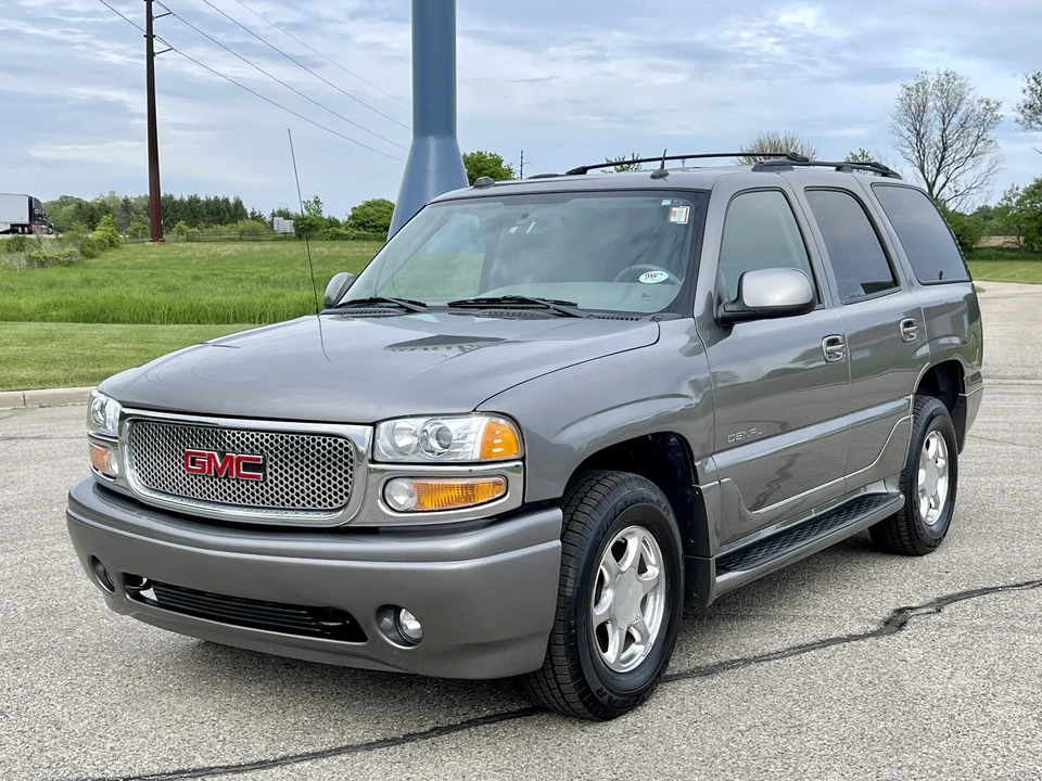 2005 GMC Yukon 2nd Gen - Image 5 of 31