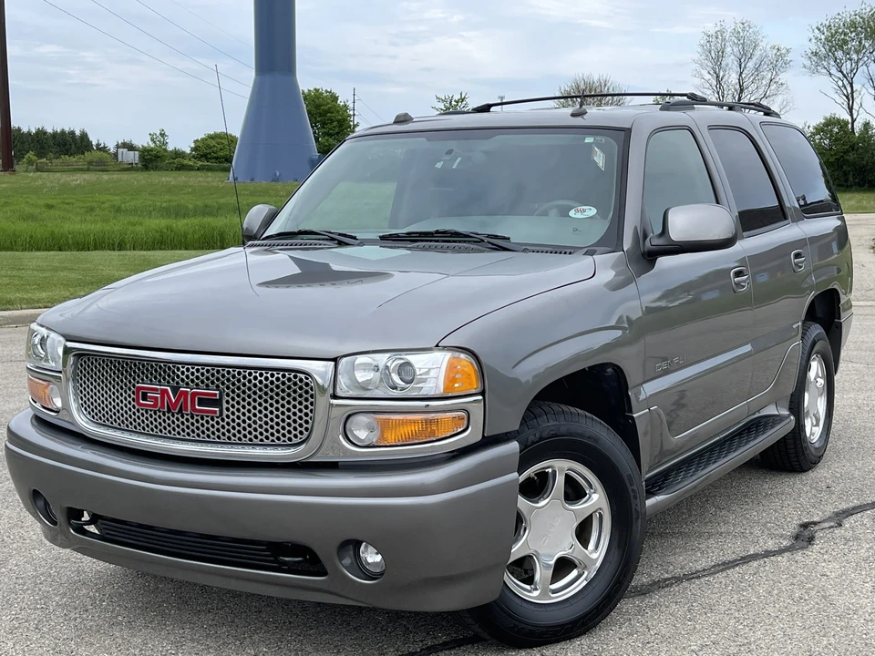 2005 GMC Yukon 2nd Gen - Image 7 of 31