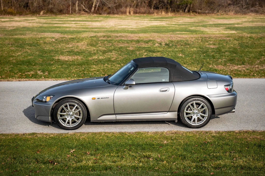 2005 Honda AP2 S2000 - Image 8 of 31