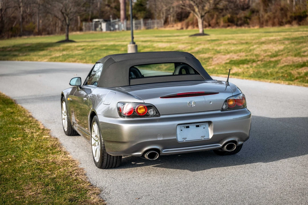 2005 Honda AP2 S2000 - Image 16 of 31